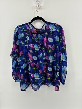 Sheer Floral V-Neck Blouse in Deep Blue